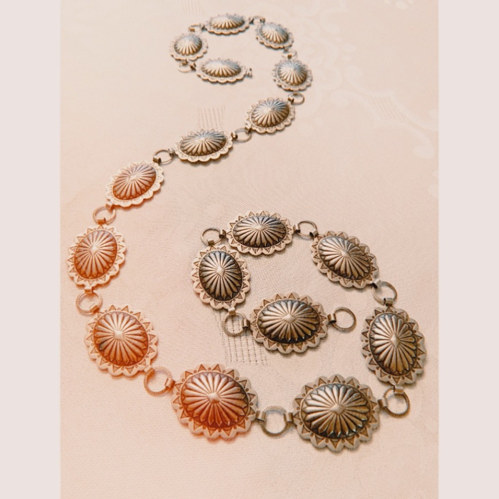 🌛vintage concho belt🌜